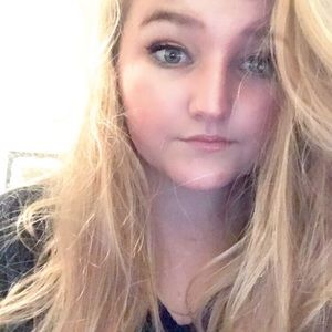 Meet your Posher, Madeline